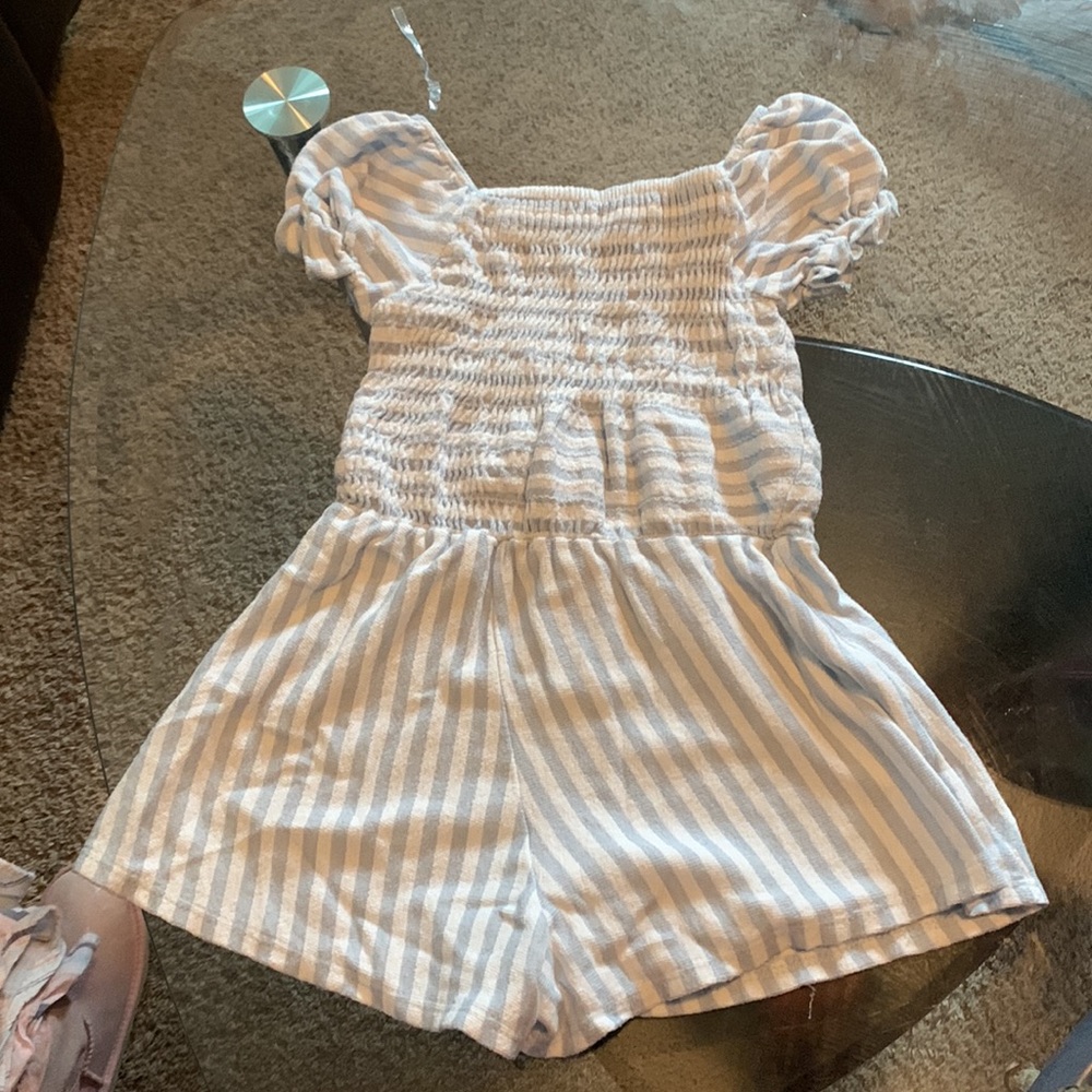 Romper - Picture 2 of 2